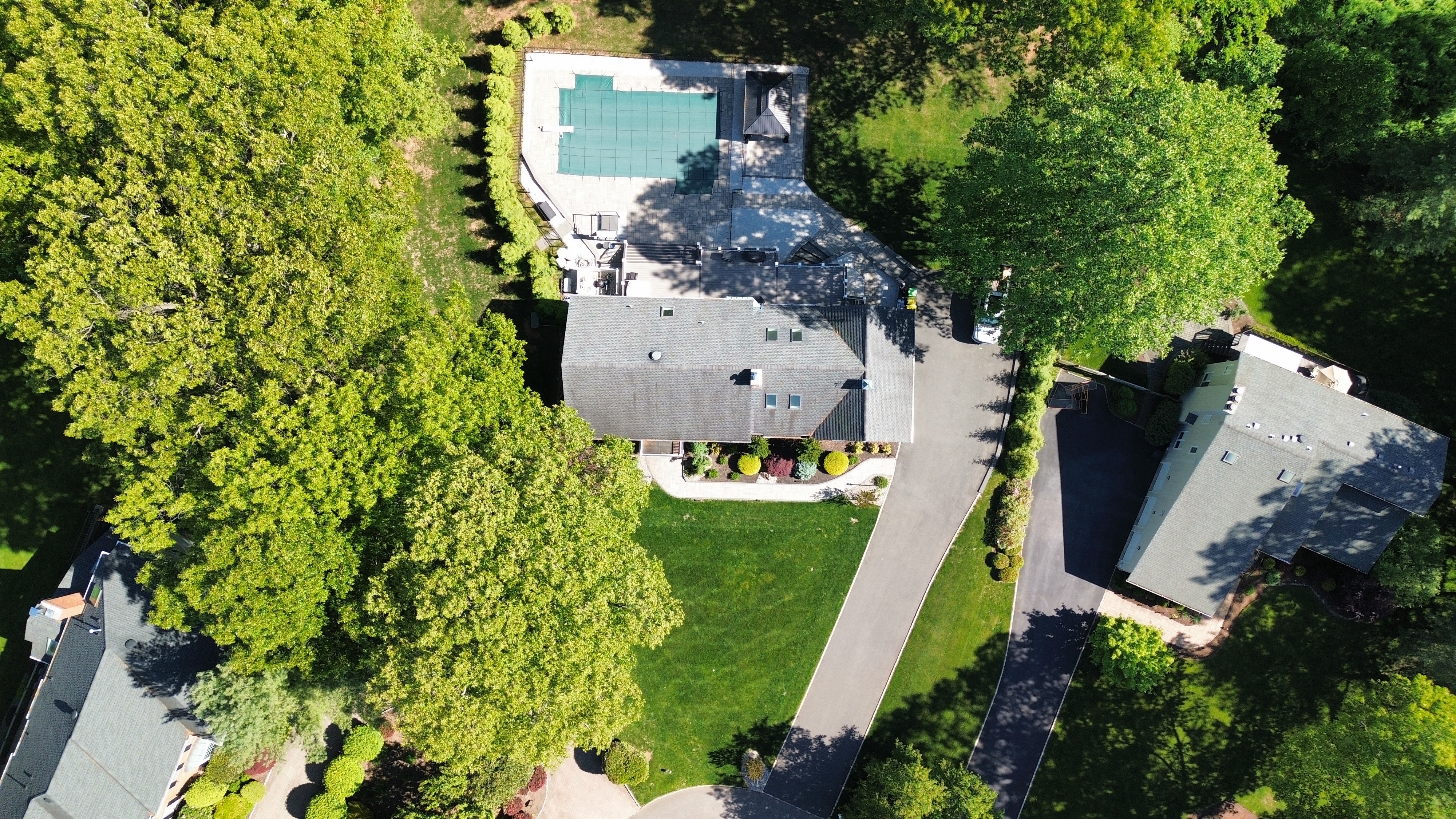 11 Cayuga Way — Aerial
