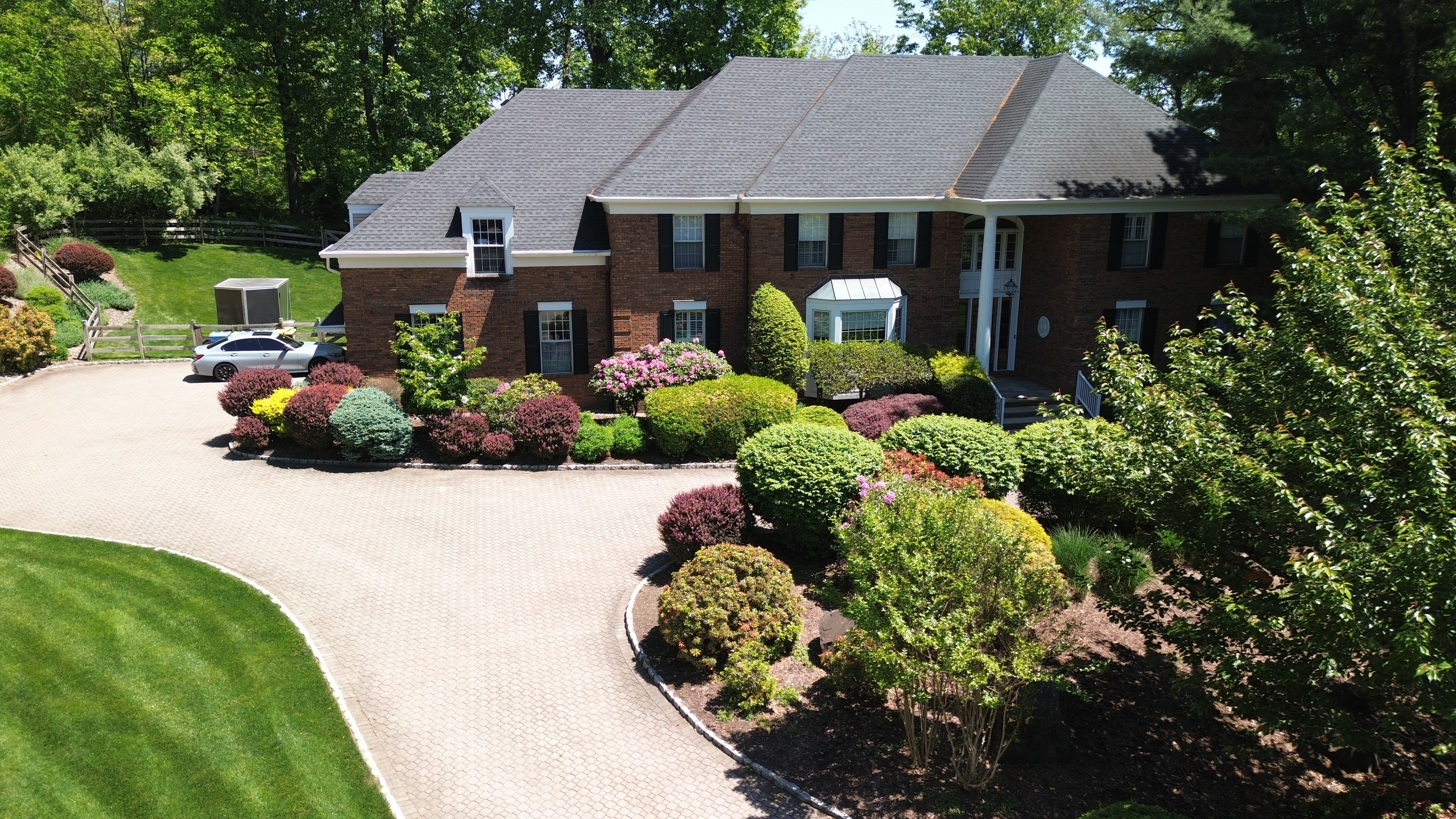 14 Cayuga Way — Front